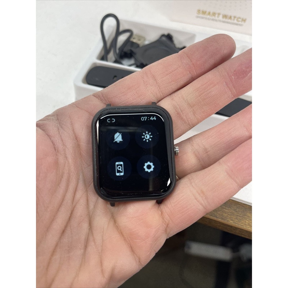 Smart Watch, GPS Tracker, Compatible With iOS And Android - Picture 7 of 9